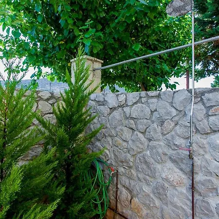 Callisto - Ii Lägenhet